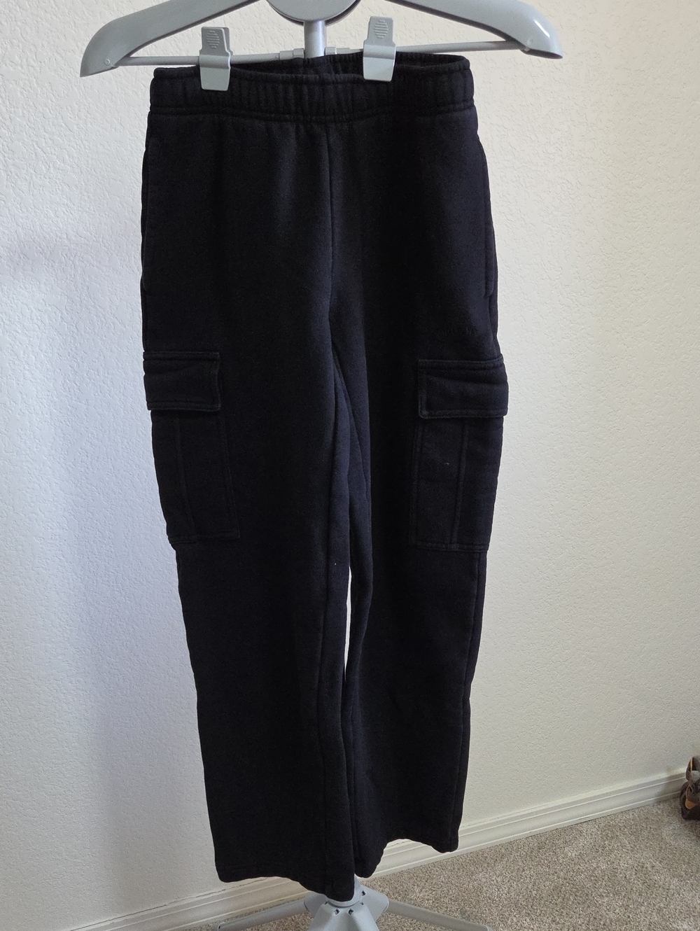 Aritzia Black Women's Cargo Sweatpants